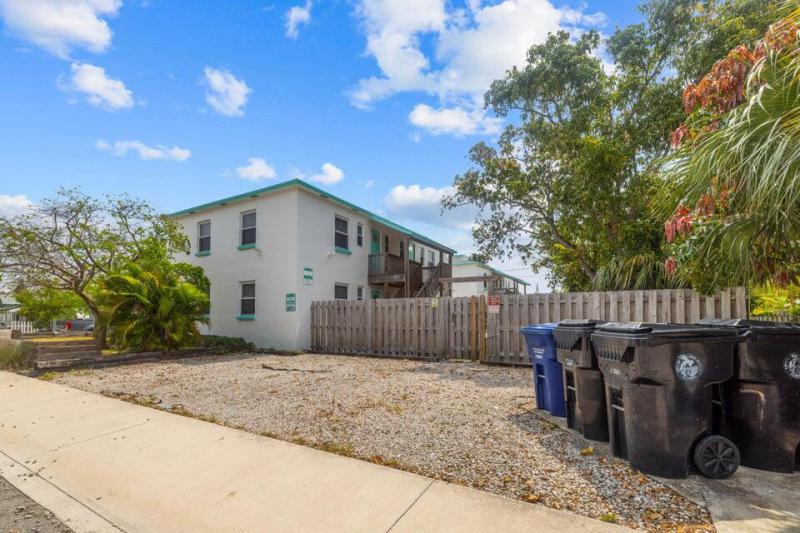 Duplex, Triplex and Fourplex Images