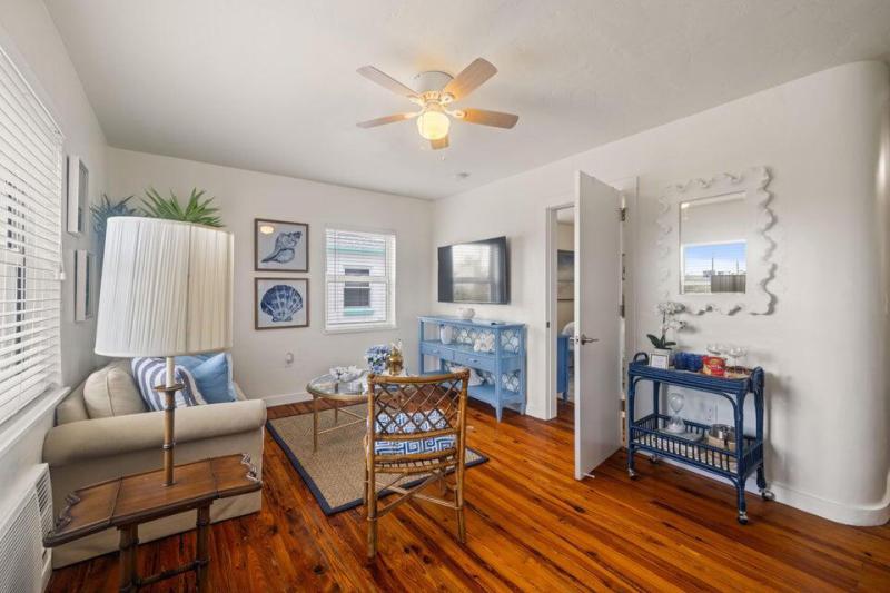 Duplex, Triplex and Fourplex Images