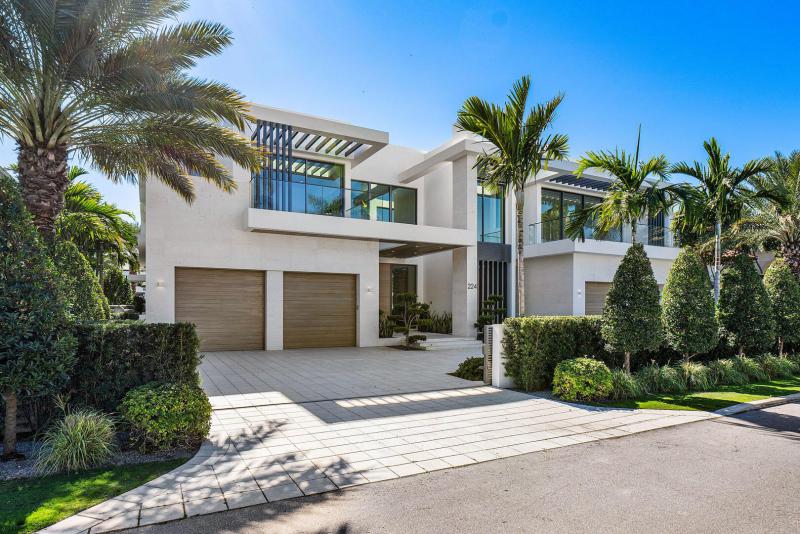  Single Family Homes Photo 3:  Boca Raton,  FL 33432