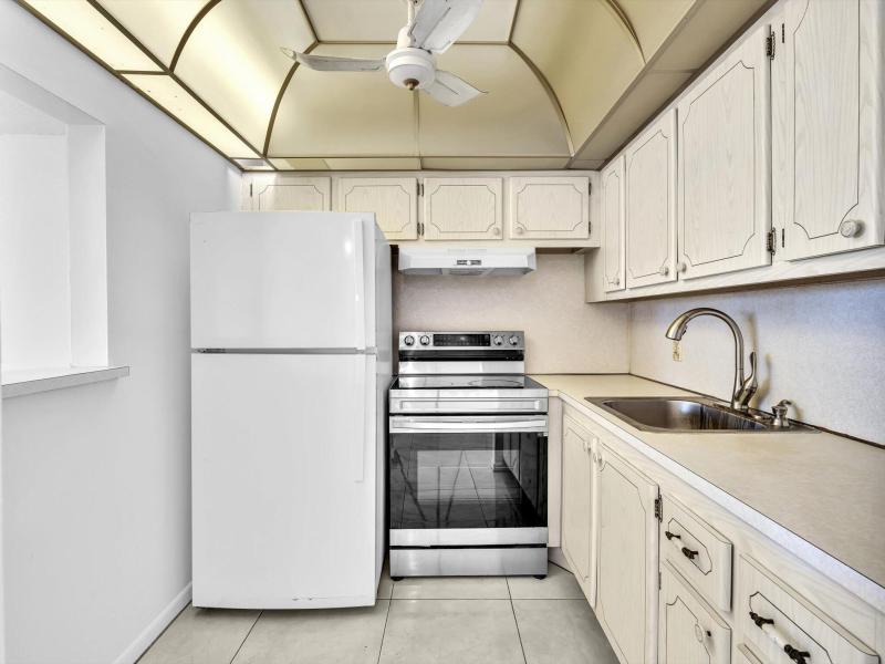  Condo & Townhome Photos