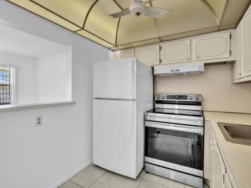  Condo & Townhome Photos