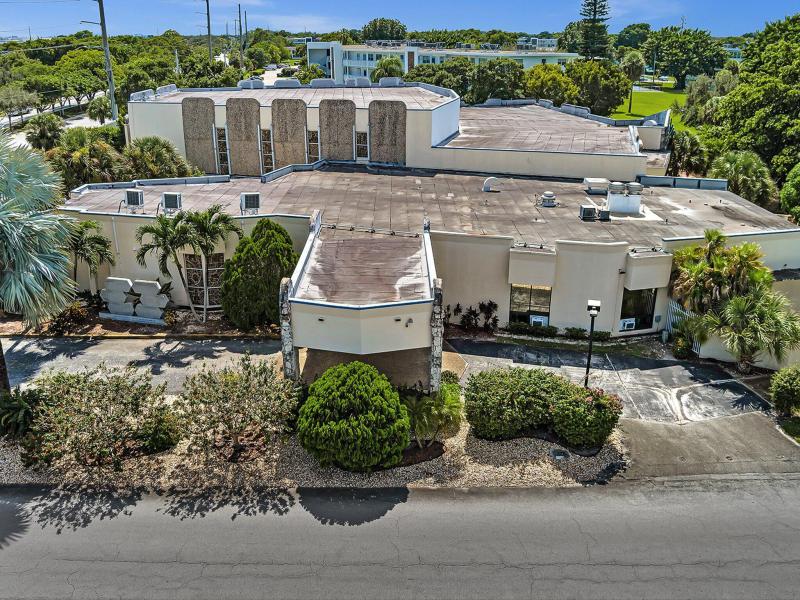  Condo & Townhome Photos