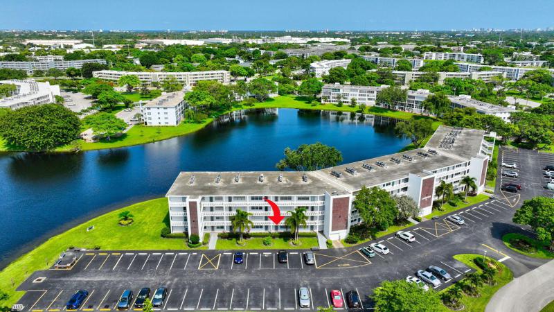  Condo & Townhome Photos