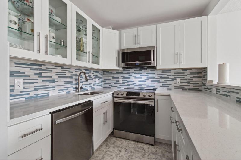  Condo & Townhome Photos