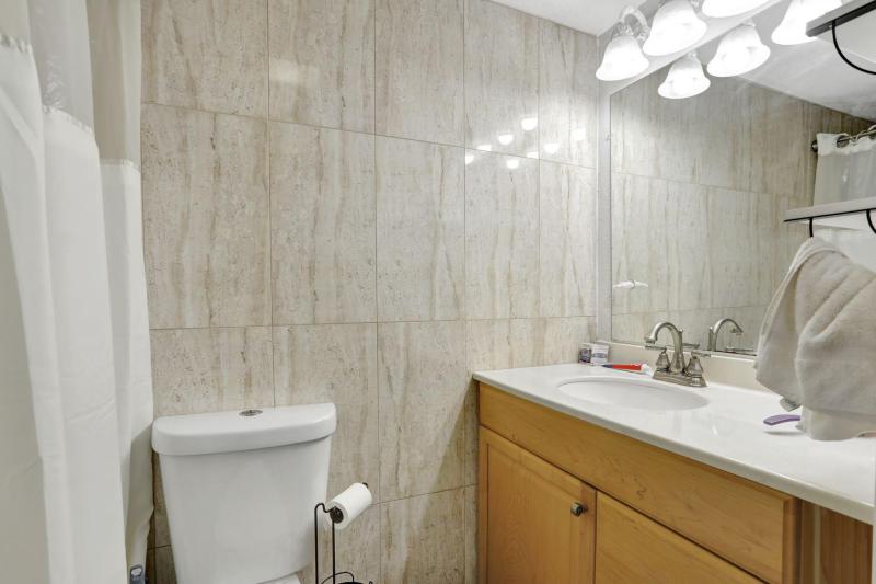 Condo & Townhome Photos