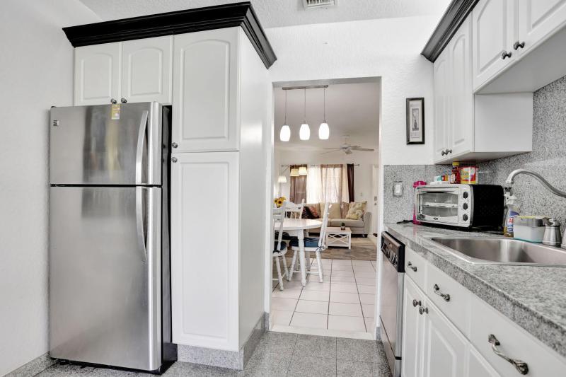  Condo & Townhome Photos