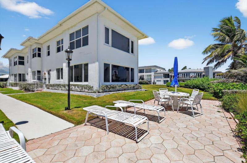  Condo & Townhome Photos