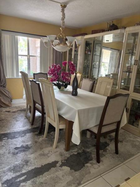  Condo & Townhome Photos