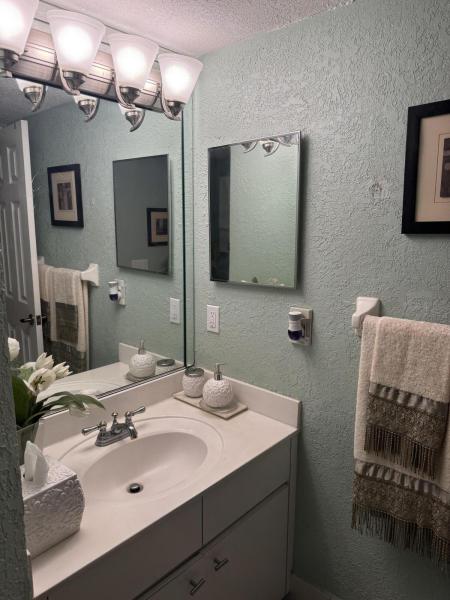  Condo & Townhome Photos