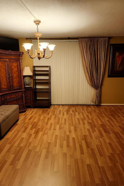  Condo & Townhome Photos