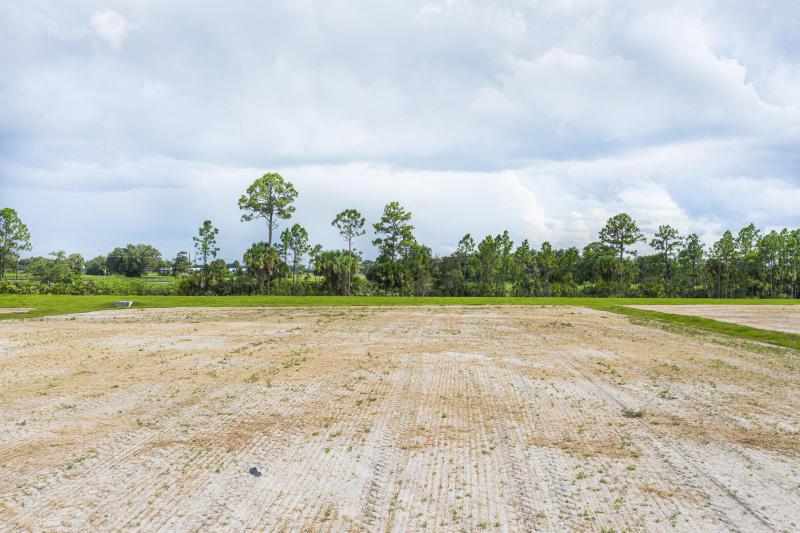  Commercial & Industrial Land Images 