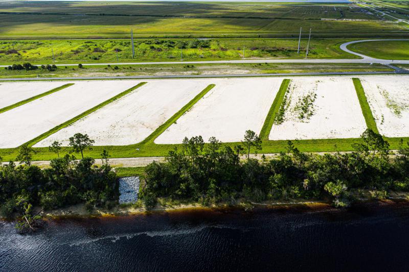  Commercial & Industrial Land Images 