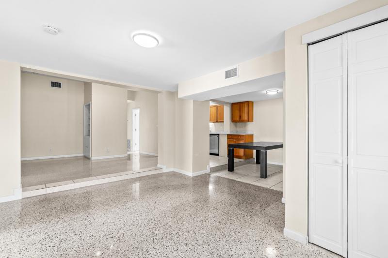 Duplex, Triplex and Fourplex Images