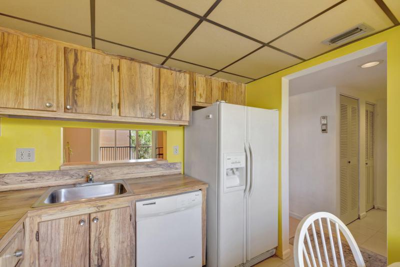  Condo & Townhome Photos