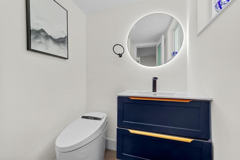  Condo & Townhome Photos