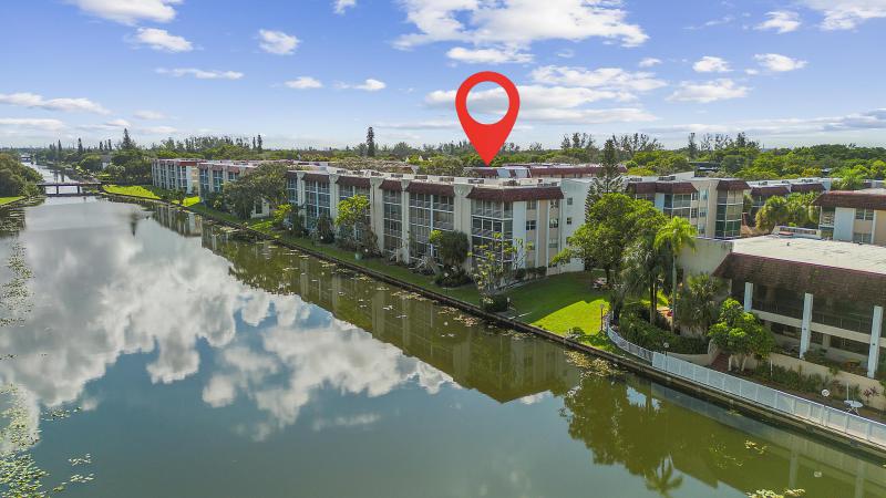  Condo & Townhome Photos