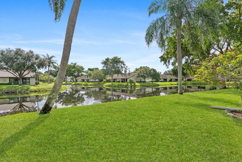  Condo & Townhome Photos