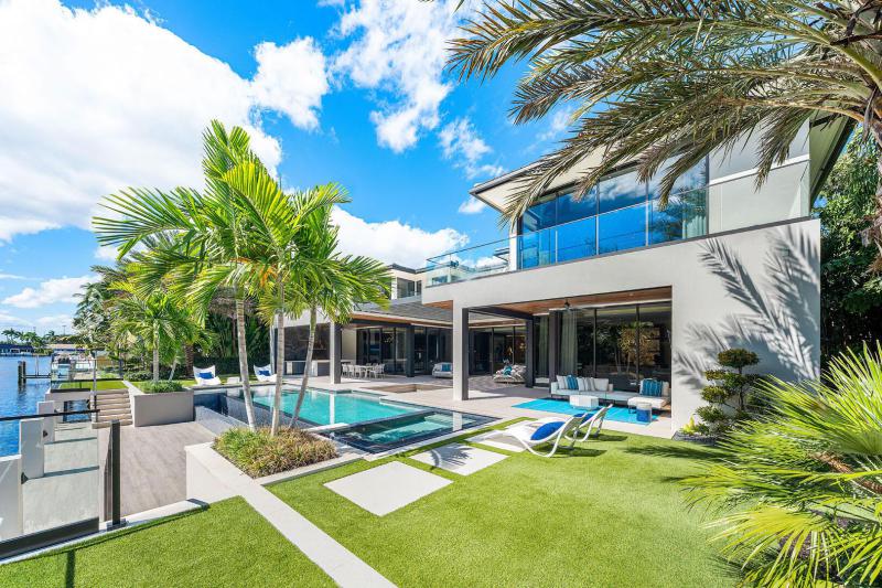  Single Family Homes Photo 23:  Boca Raton,  FL 33432