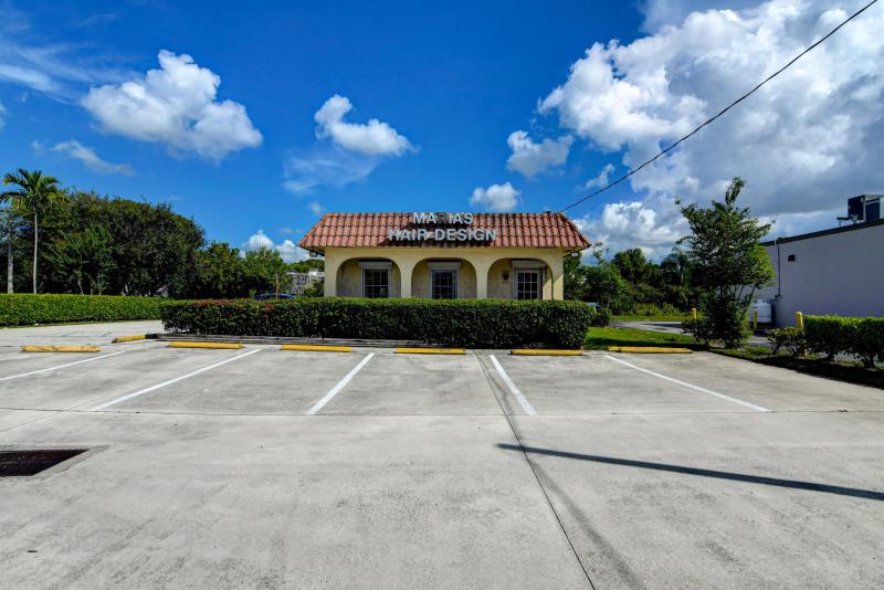  Commercial & Industrial Land Images 