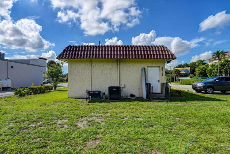  Commercial & Industrial Land Images 