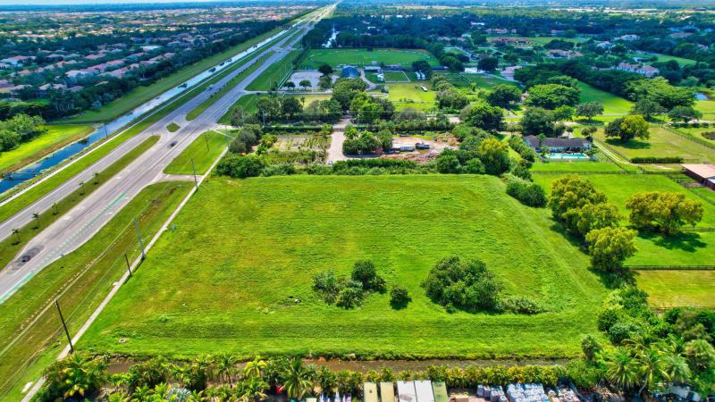  Commercial & Industrial Land Images 