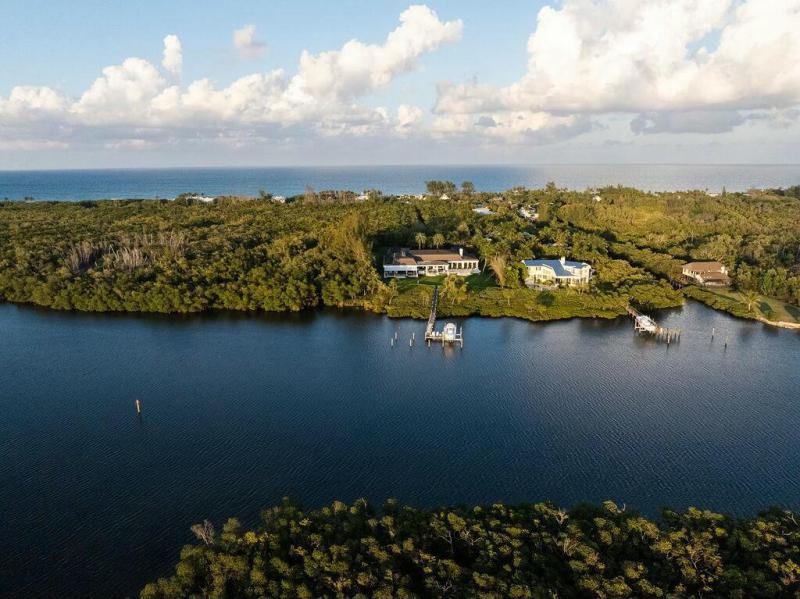  Single Family Homes Photo 11:  Jupiter Island,  FL 33455