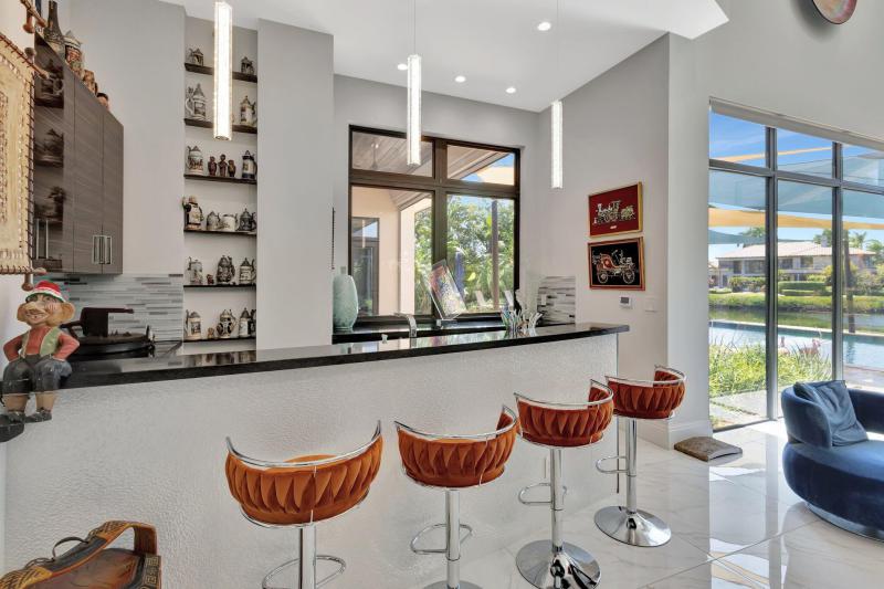  Single Family Homes Photo 10:  Palm Beach Gardens,  FL 33410