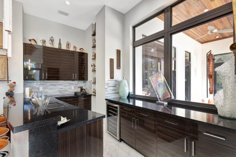  Single Family Homes Photo 11:  Palm Beach Gardens,  FL 33410