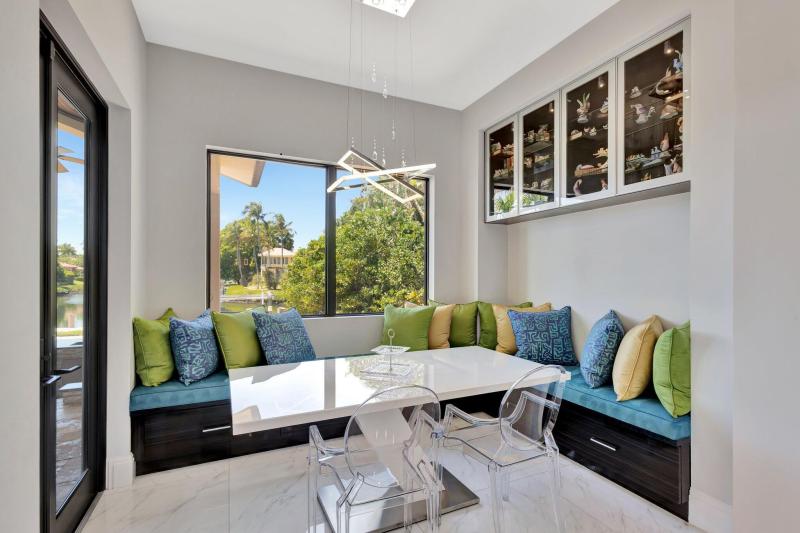  Single Family Homes Photo 15:  Palm Beach Gardens,  FL 33410