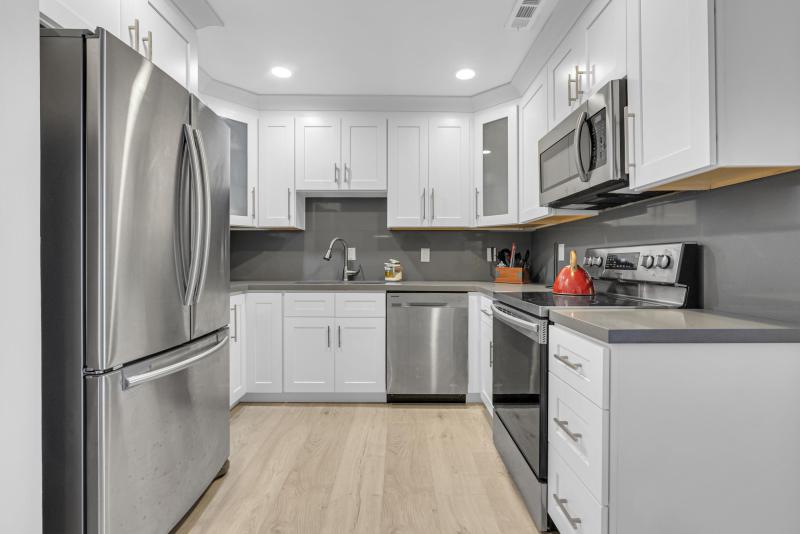  Condo & Townhome Photos