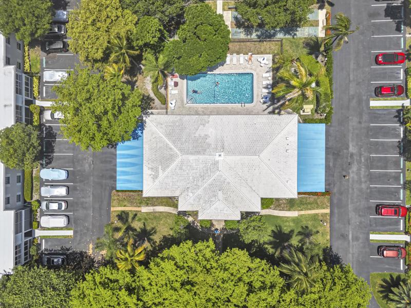  Condo & Townhome Photos
