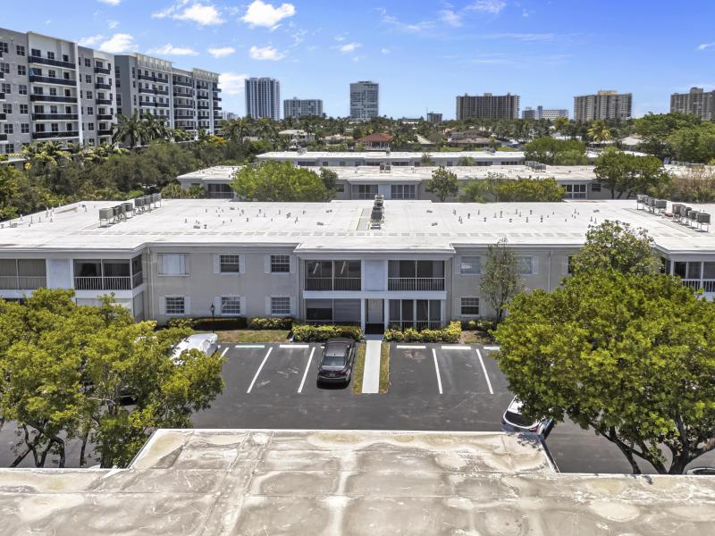  Condo & Townhome Photos