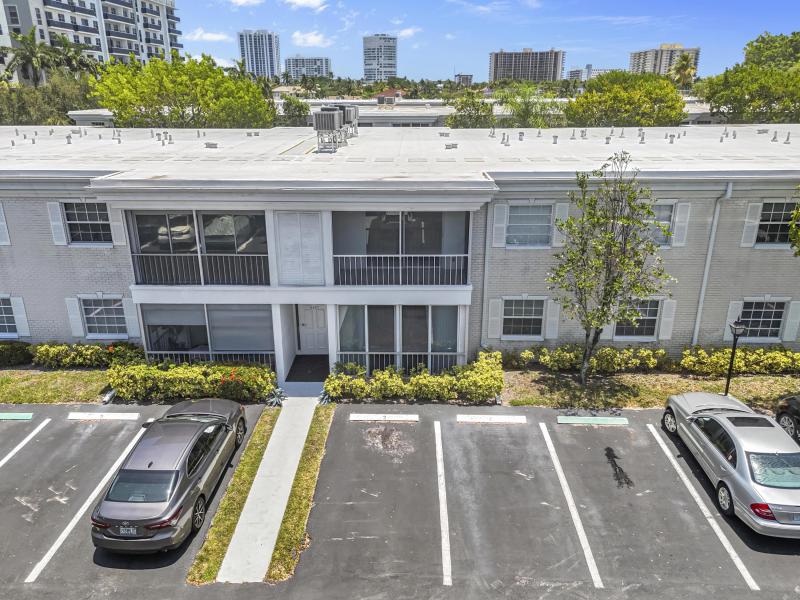  Condo & Townhome Photos