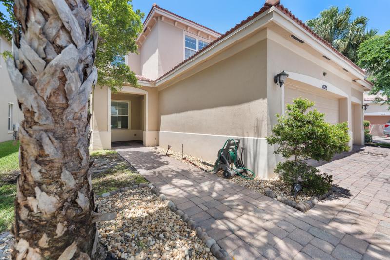  Single Family Homes Photo 35:  Coconut Creek,  FL 33073