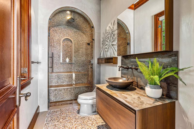  Single Family Homes Photo 13:  Lighthouse Point,  FL 33064