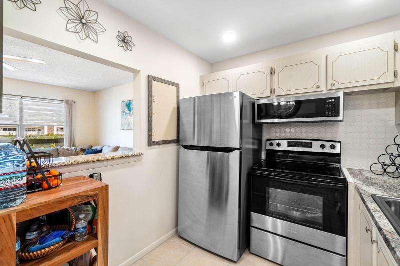  Condo & Townhome Photos