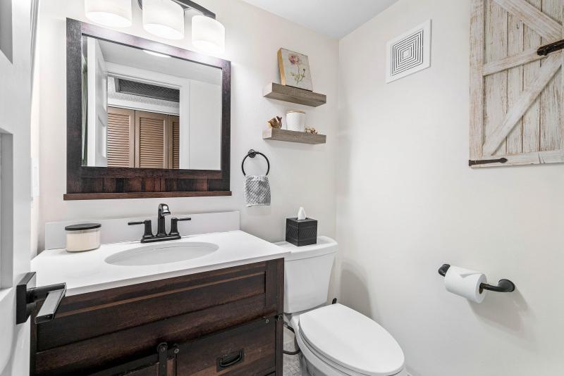  Condo & Townhome Photos