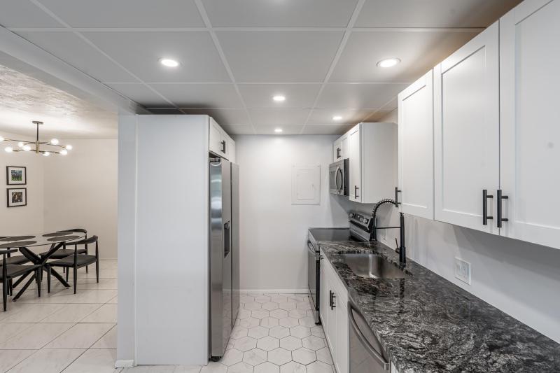  Condo & Townhome Photos