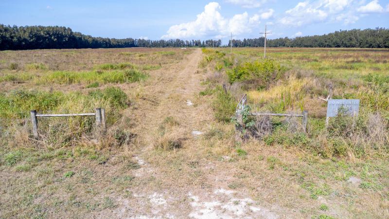  Commercial & Industrial Land Images 