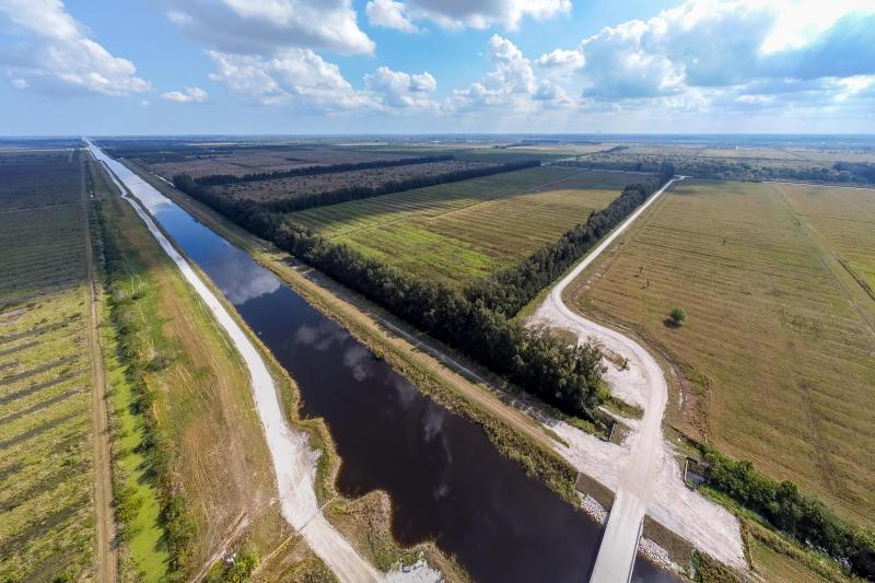  Commercial & Industrial Land Images 