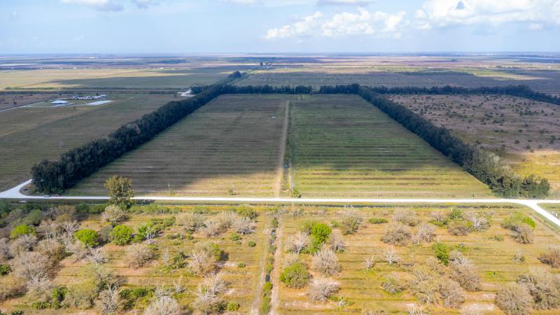  Commercial & Industrial Land Images 