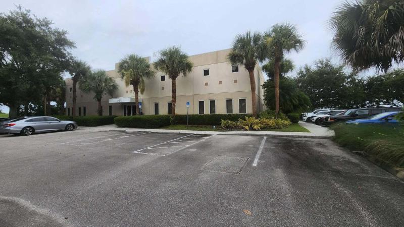  Commercial & Industrial Land Images 