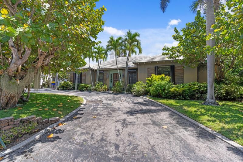  Single Family Homes Photo 9:  Palm Beach,  FL 33480