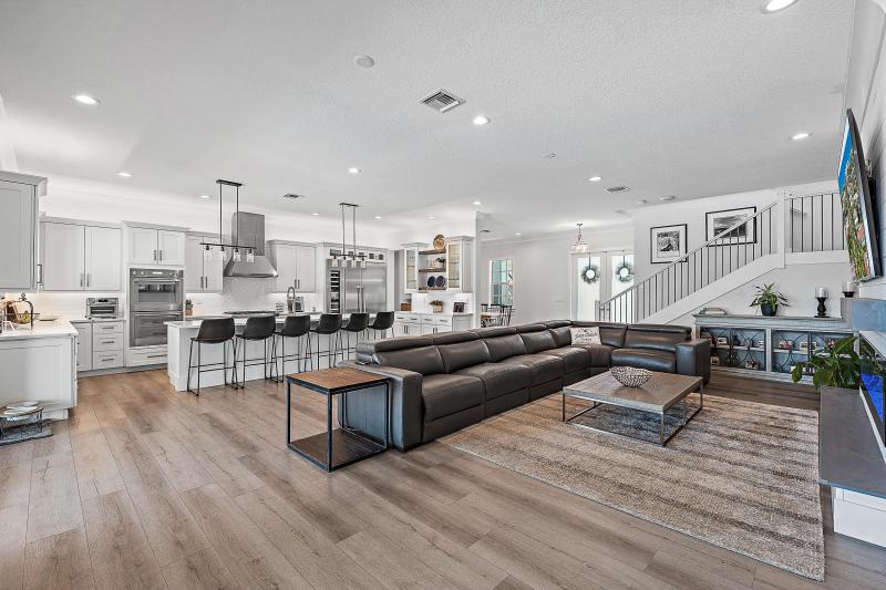  Single Family Homes Photo 12:  North Palm Beach,  FL 33408