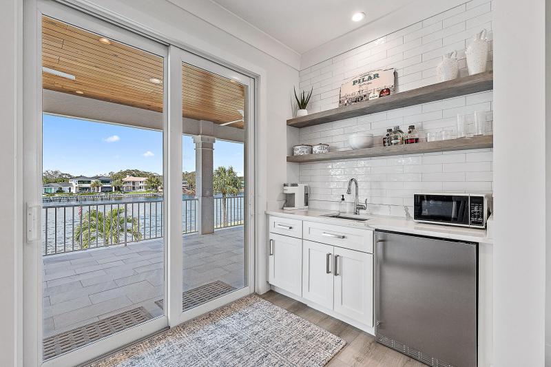  Single Family Homes Photo 14:  North Palm Beach,  FL 33408
