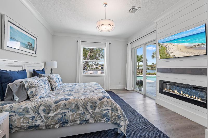  Single Family Homes Photo 15:  North Palm Beach,  FL 33408