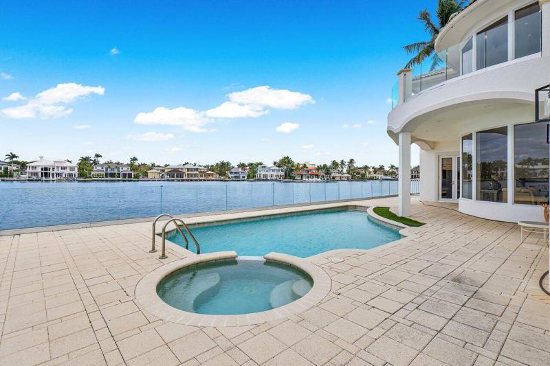  Single Family Homes Photo 7:  Delray Beach,  FL 33483