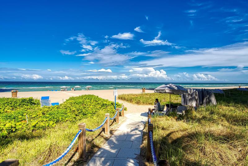  Condo & Townhome Photos