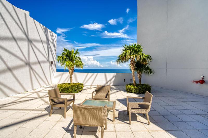  Condo & Townhome Photos