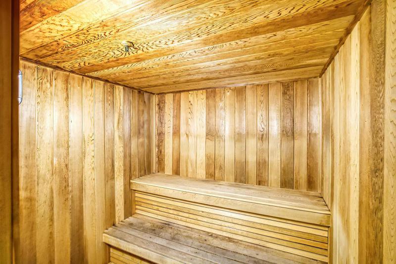  Condo & Townhome Photos